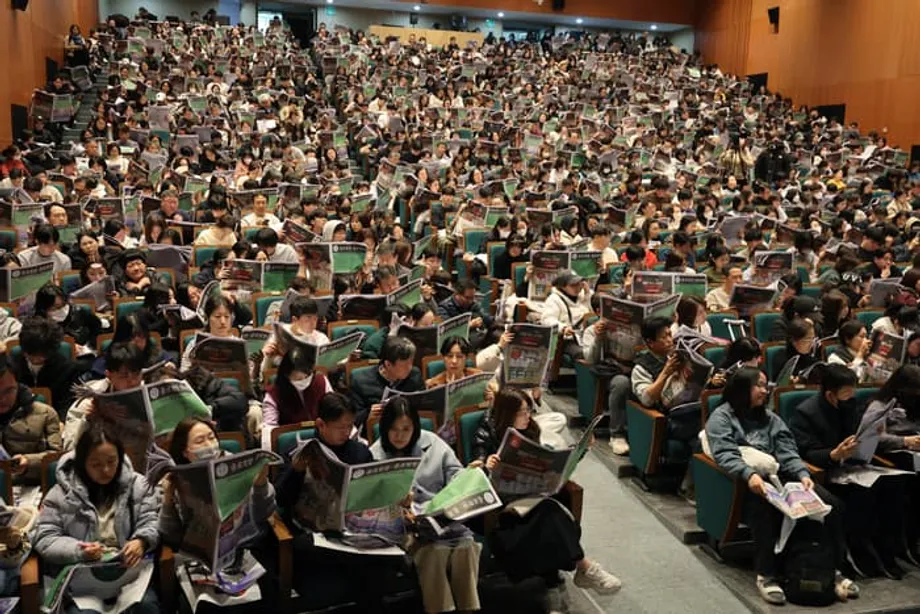 La paradoja educativa de Corea del Sur: por qué los padres se aferran al aprendizaje memorístico mientras la IA transforma el futuro