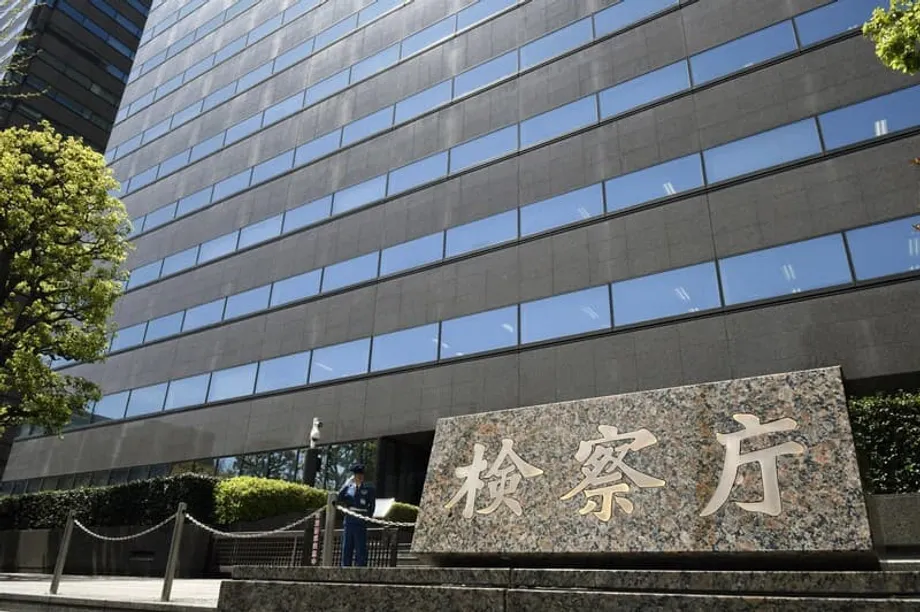 Fiscales de Tokio dejaron sin comida durante 10 horas a un detenido extranjero, lo que generó preocupación por los derechos humanos