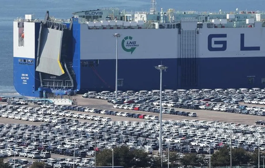 Corea del Sur descubre una gran operación para eludir sanciones mediante el envío de autos de lujo a Rusia