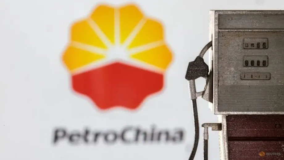PetroChina recurre a las reservas estratégicas de China para mantener operativa una refinería de Singapur en medio de la crisis de suministro por la guerra en Irán