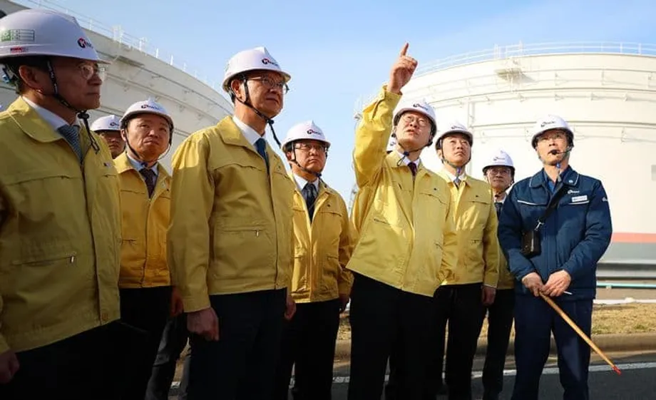 Los productores de petróleo de Oriente Medio recurren al almacenamiento en Corea del Sur mientras la crisis del estrecho de Ormuz agrava los riesgos para la seguridad energética mundial