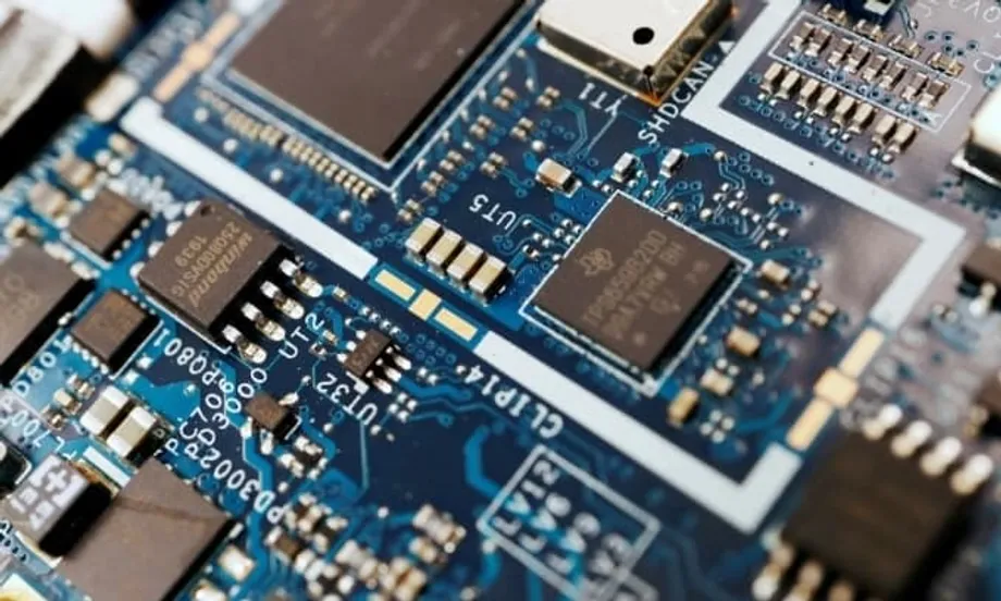 China multiplica por 1.000 la velocidad de producción de semiconductores 2D de próxima generación