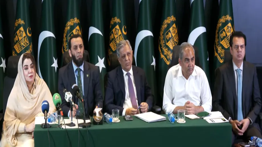 Pakistan Reports Emergency and Governor Rule in Khyber Pakhtunkhwa as Opposition Rejects Takeover