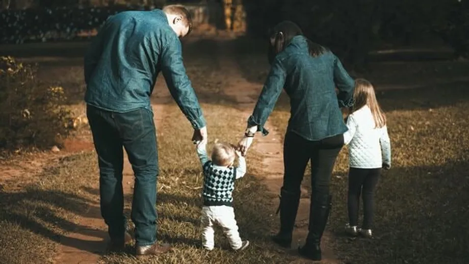 Una disputa por una herencia entre hermanos en China revela un sorprendente secreto sobre su adopción y reaviva el debate sobre la familia, la ley y la tradición