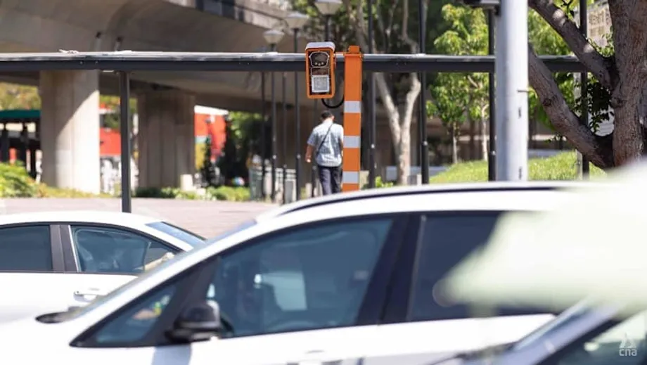 Singapur prueba nuevas cámaras de tráfico que detectaron más de 6.000 infracciones en un mes