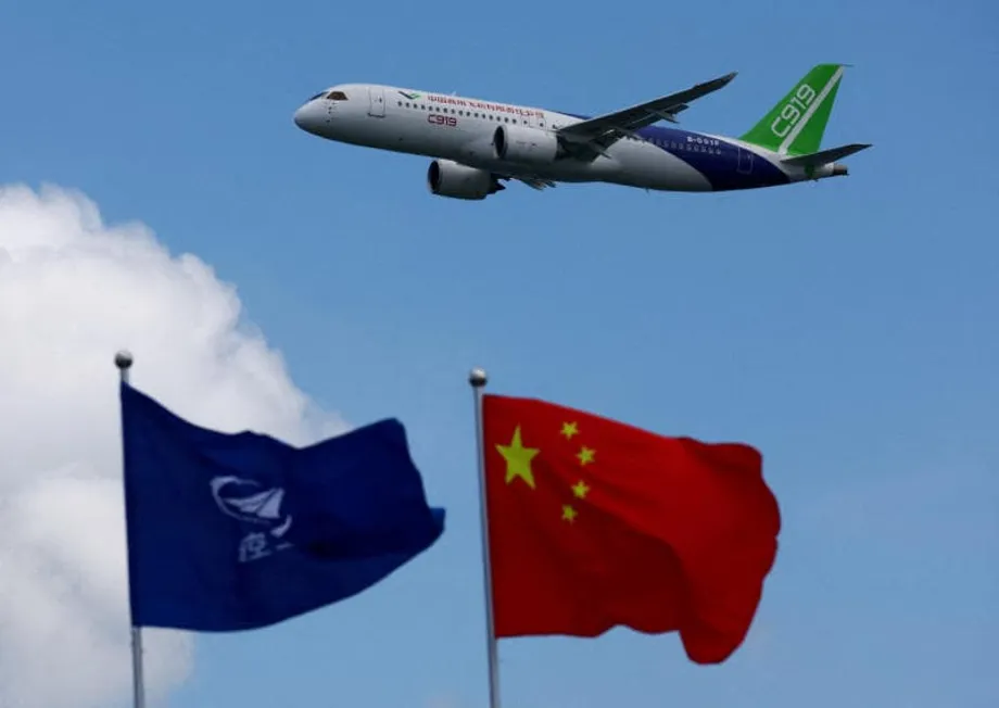 Brunéi adopta las normas aeronáuticas de China y abre el camino al COMAC C919 en el Sudeste Asiático